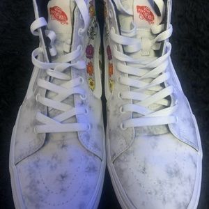 New never worn,fits good,quality is amazing,looks amazing